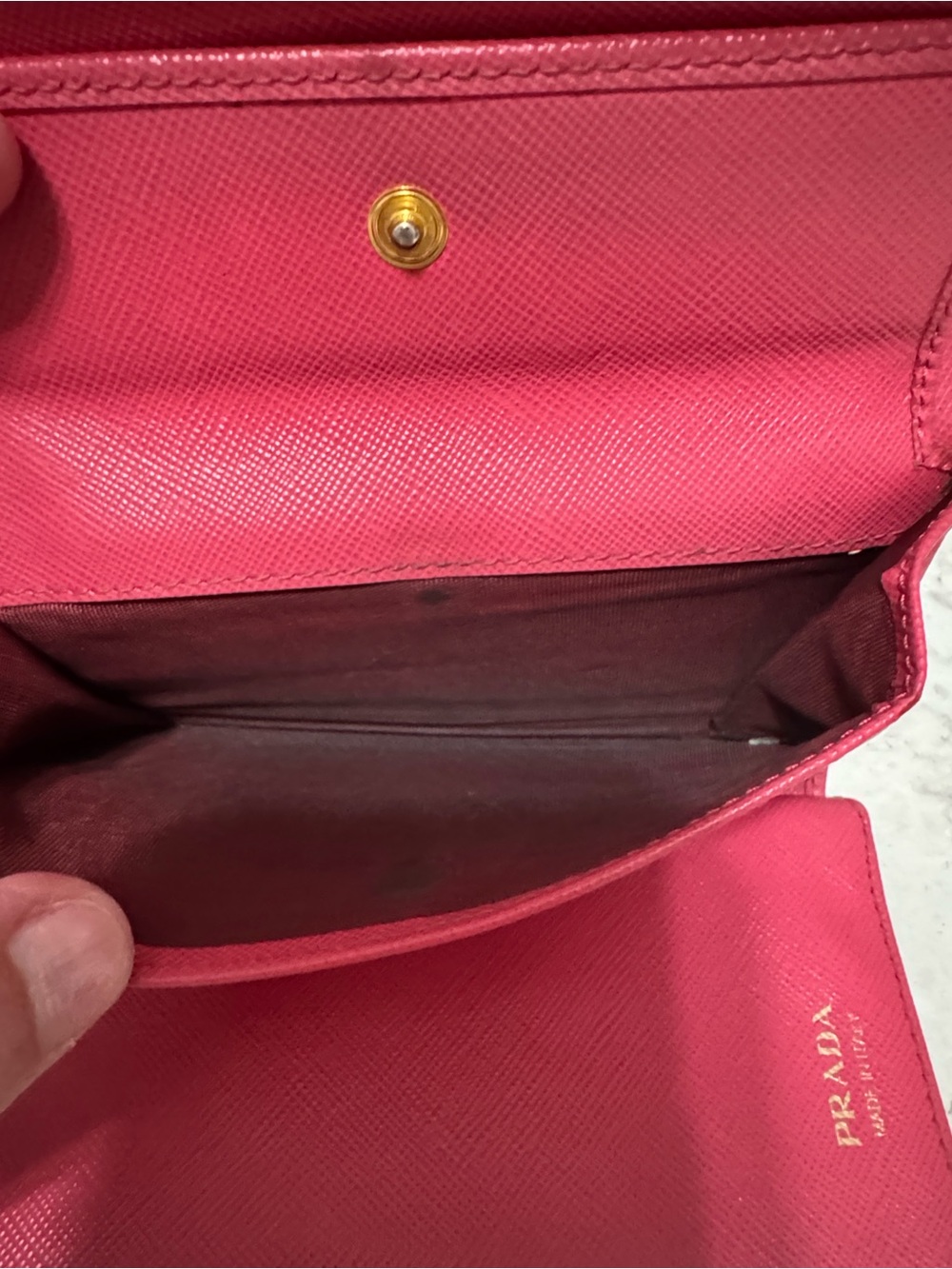 Prada Women’s Pink Saffiano wallet - Picture 8 of 9